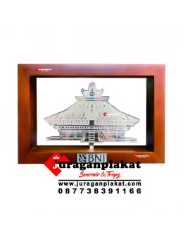 PLAKAT MINIATUR RUMAH ADAT W42